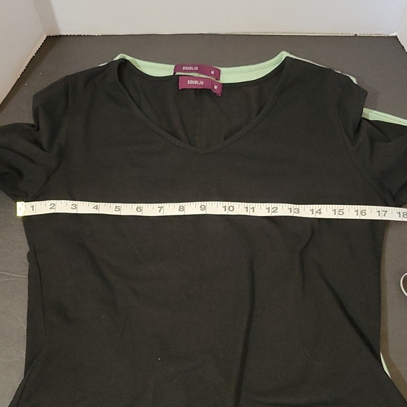 Bundle of Two Long-Sleeve Tunic Tops - Picture 8 of 10